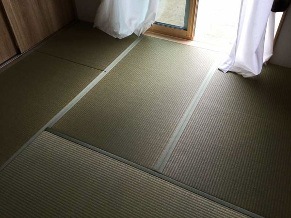 無染土い草を使用した国産畳の和室