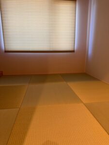 国産畳「京の趣」のヘリなし畳の和室
