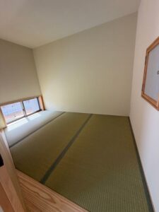 無染土い草で変則の国産畳の和室